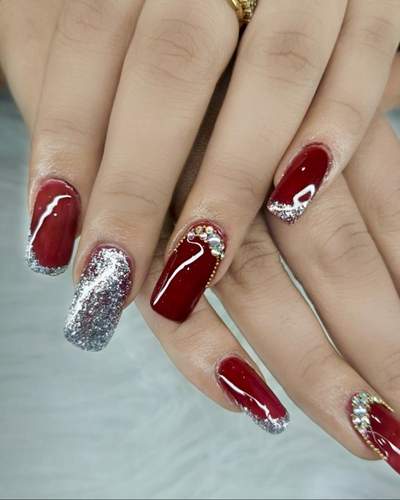 Real Luxtique nail-art look
