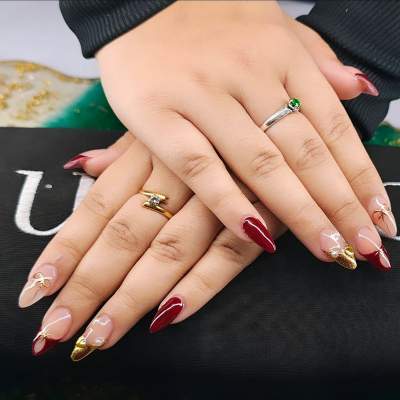 Real Luxtique nail-art look