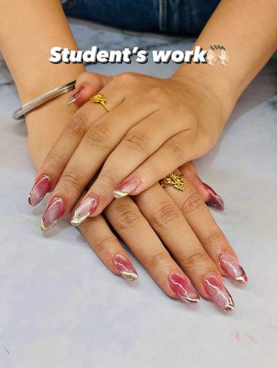 Real Luxtique nail-art look