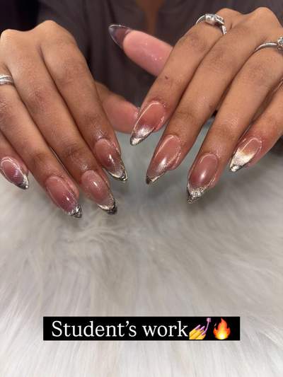 Real Luxtique nail-art look